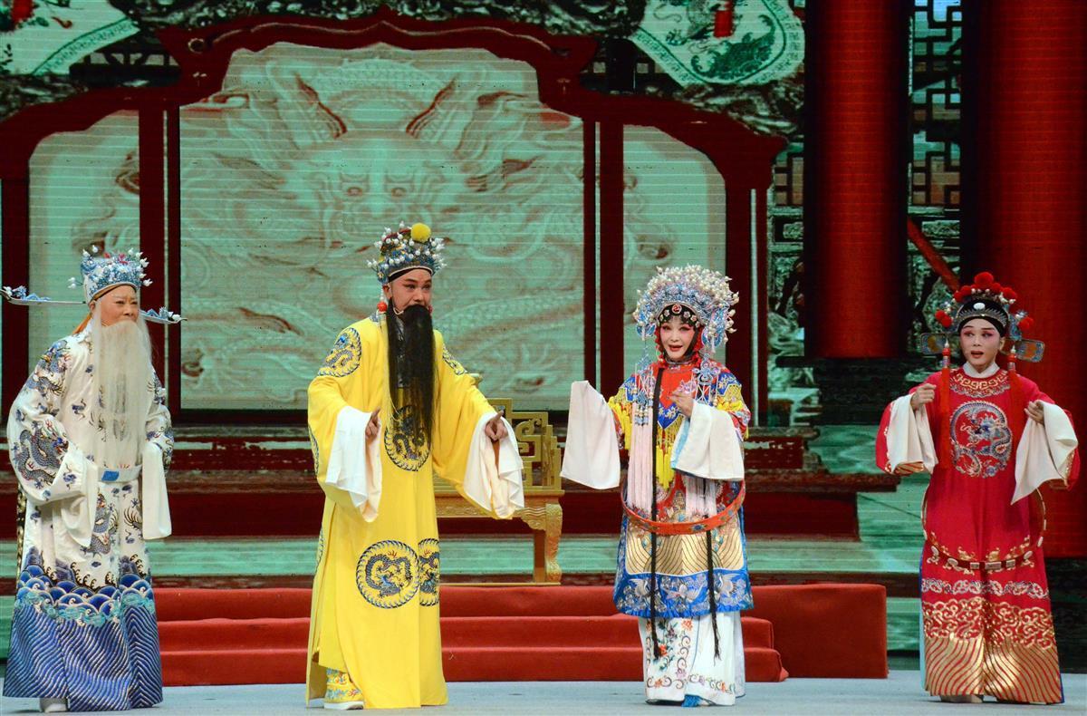 新太阳城入口